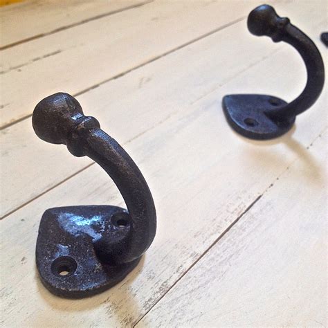 Rustic Cast Iron Decorative Hooks – Heirloom 142