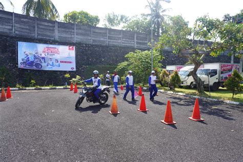 Astra Motor Bali Gelar Kompetisi Regional Instruktur Safety Riding