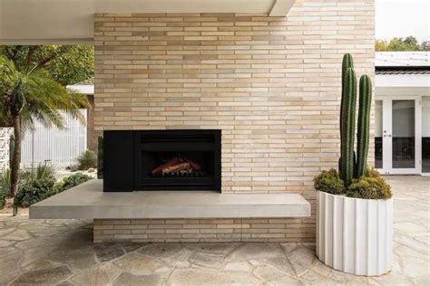 39 Outdoor Fireplace Ideas: Rustic Charm to Contemporary Elegance ...