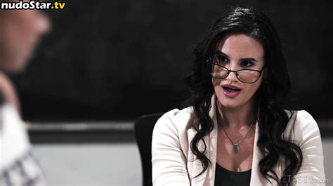 Sophia Burns Sophia Burns Sophiaburns Sophiaburnsx Nude Onlyfans Photo Nudostar Tv