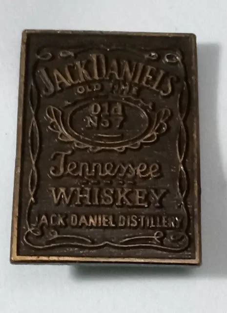 Jack Daniels Old Time Tennessee Whiskey Vintage Pin Badge Old No