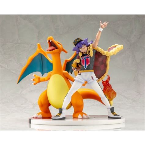 Pokemon - Leon & Charizard - Big in Japan