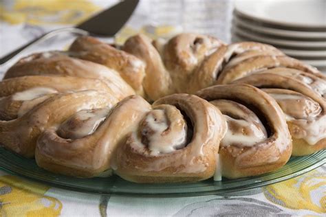 Cinnamon Roll Ring Rhodes Bake N Serv Biscuit Cinnamon Rolls