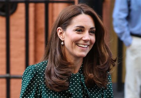 Kate Middleton Sa Dernière Robe En Hommage à Lady Di Elle