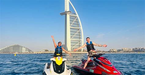 Dubaï Excursion en jet ski avec vue sur le Burj Al Arab et la ville