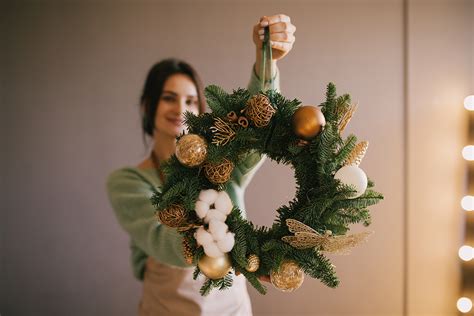 11 Best Luxury Christmas Wreaths The Ultimate Guide