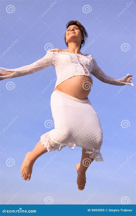 Ragazza Incinta Del Brunette Immagine Stock Immagine Di Felice Umano