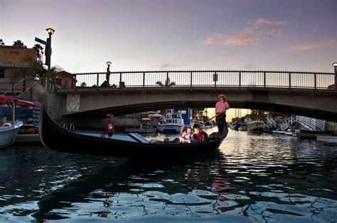 Gondola Getaway - 207 Photos & 223 Reviews - Boat Charters - 5437 E ...