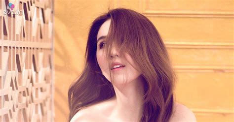 Ngọc Trinh đã đến lúc phải dùng ảnh nude để hâm nóng tên tuổi