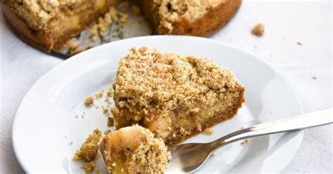 Apple Crumble Coffee Cake | Foodtalk