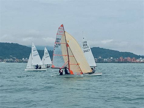 Domingo De Bons Ventos Pela Copa Veleiros De Monotipos Em Jurer