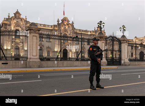 Security Guard Outside Government Palace Lima Peru Stock Photo Alamy