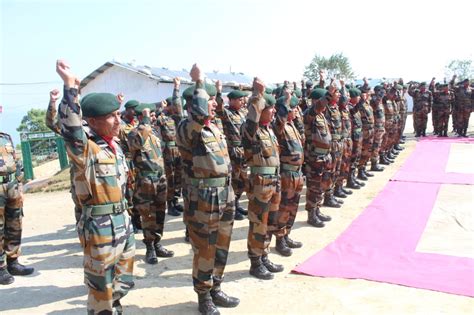 Assam Rifles Conducts Wreath Laying Ceremony Of Bravehearts Ne India