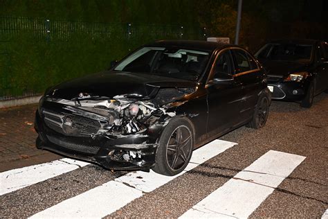 Hamburg A24 Mann hinterlässt Trümmerfeld nach Crash und flieht moin de