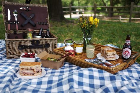 Celebrate Picnic Season — and Win a Picnic Basket! - Pottery Barn