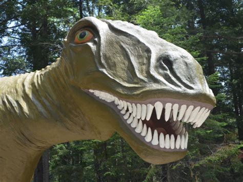 Hilariously Terrible Dinosaur Park Failures