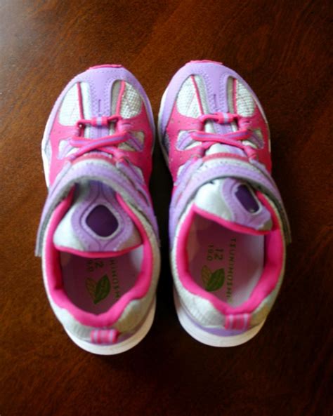 Tsukihoshi Kids Tennis Shoes Review | Emily Reviews