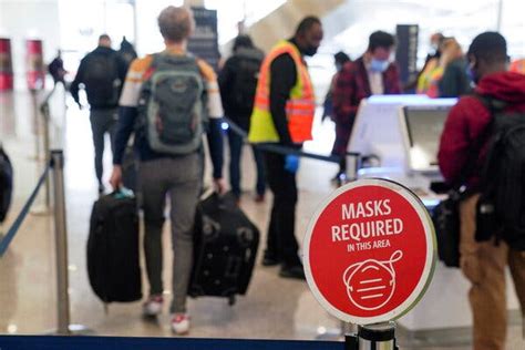 Delta Ceo Asks Us To Put Unruly Passengers On The No Fly List The New York Times