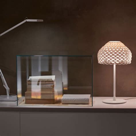 Flos Tatou T Table Lamp With Diffused Light In Polycarbonate