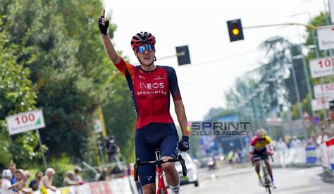 GIRO DI TOSCANA 2023 PAVEL SIVAKOV BATTE RICHARD CARAPAZ QUARTO TADEJ