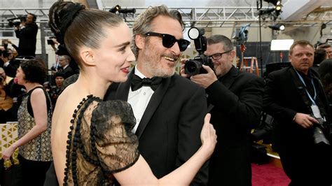 Rooney Mara Und Joaquin Phoenix Ihr Baby Tr Gt Einen Besonderen Namen