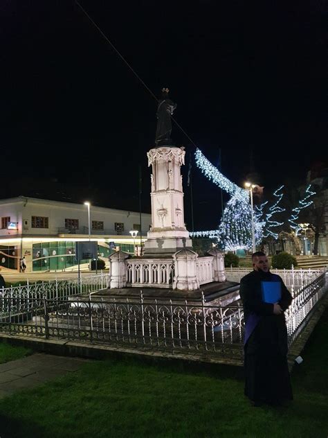 Grad Valpovo UPALJENA DRUGA SVIJEĆA ADVENTSKOG VIJENCA