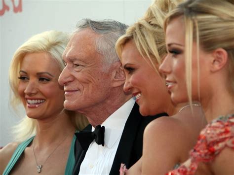 Andenken An Playboy Gr Nder Hugh Hefner Werden Versteigert Sn At