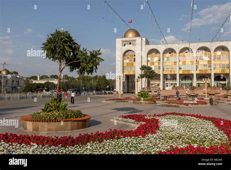 Frunze bishkek street hi-res stock photography and images - Alamy