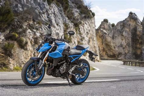 Jaki nowy motocykl naked średniej pojemności cm kupić Top w sezonie ranking