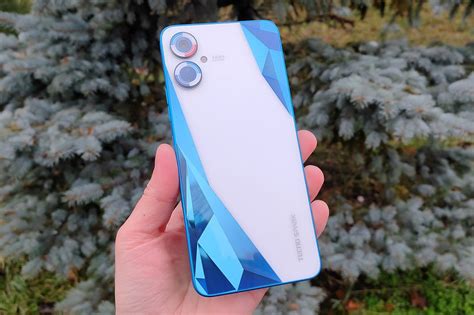 Обзор смартфона TECNO SPARK 9 Pro Sport Edition - Красиво!