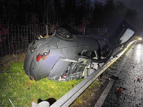 Hochrhein Südschwarzwald Blaulichtreport Auto wird bei Unfall auf der