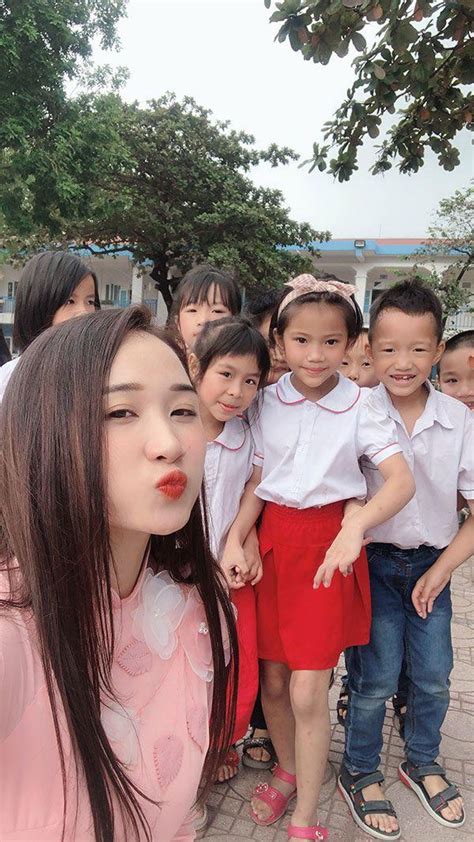 Cô giáo hot nhất ngày khai giảng hôm nay các bố cũng ngẩn ngơ