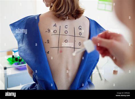 Allergene tests -Fotos und -Bildmaterial in hoher Auflösung – Alamy
