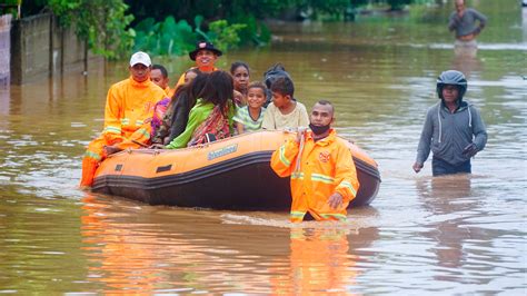 Floods, landslides, kill dozens in Indonesia and East Timor | Reuters