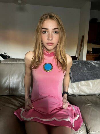 Phoebe Owns U Lil Phoebee Nude Leaks TheFappening