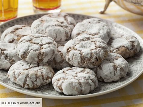 La recette facile des ghribia noix de coco et cacahuètes rapide