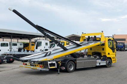 Allestimenti Per Carroattrezzi Soccorso Stradale Comear Spa Tow Truck