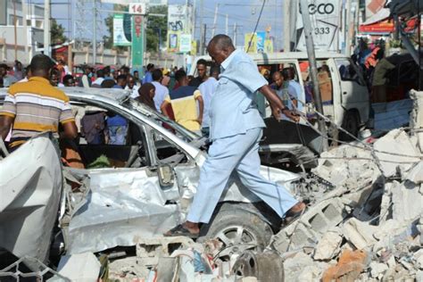 Somalie Au Moins Morts Dans Le Double Attentat La Voiture Pi G E