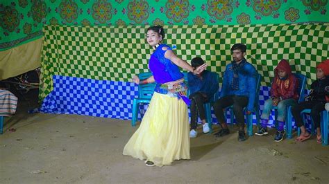 ২০২৪ সালে গ্রামের মেয়ের অস্থির নাচ Kiss Diya Se Pola Bangla New Wedding Dance Performance