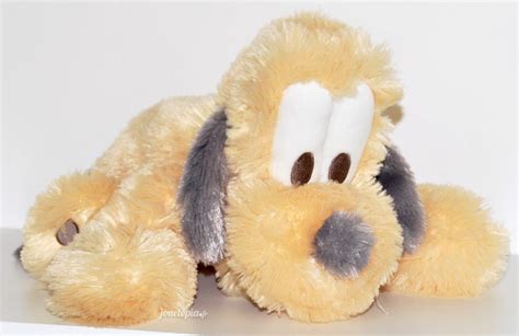 Peluche Pluto Le Chien De Mickey Disneyland Paris Jou Topia