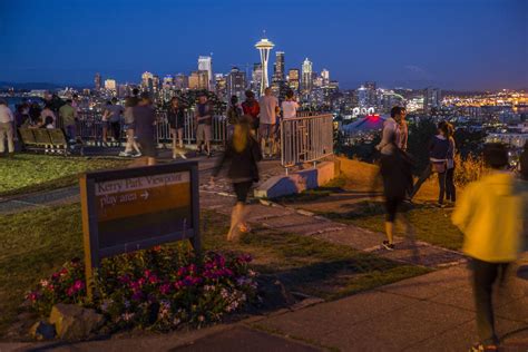 Seattle Night Tour | Gray Line