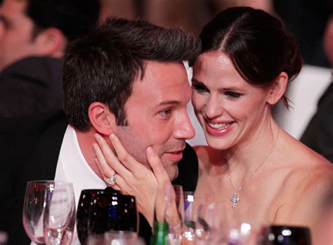 Ben Affleck, Jennifer Garner file for divorce - CBS News