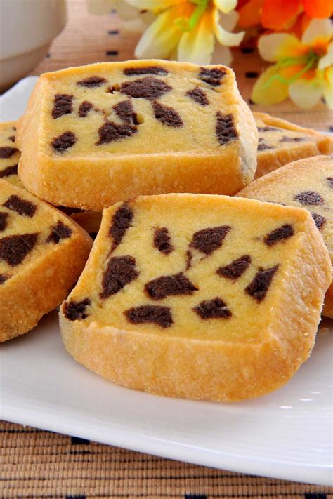 Mary Berry Chocolate Chip Shortbread | British Chefs Table