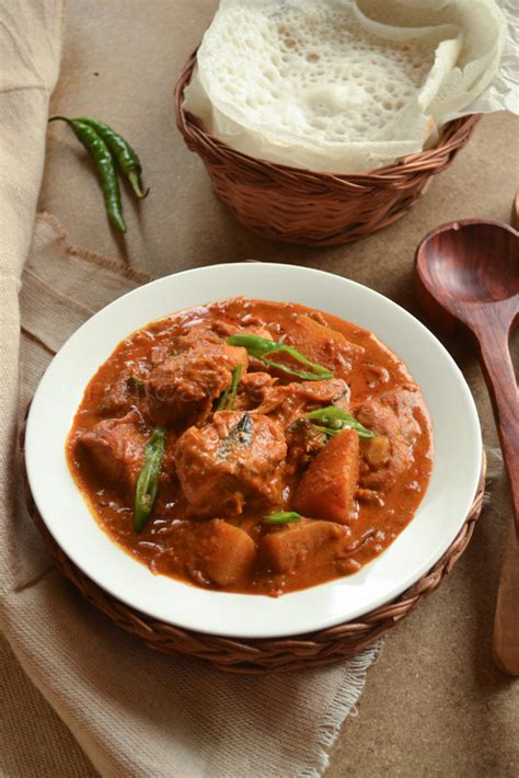 Kozhi Mappas Kerala Chicken Curry Kurryleaves