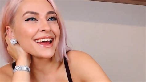 Perfect Horny Blonde Impeccable Perfect Show