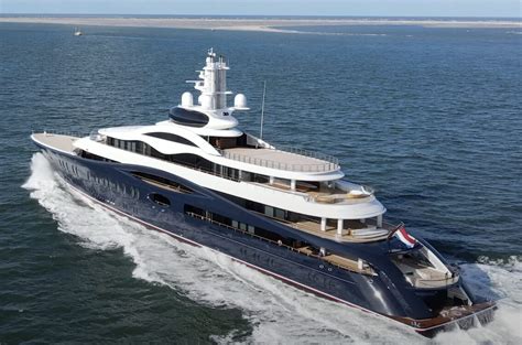 M Y Launchpad M Super Yacht By Feadship The Billionaires Club Yacht