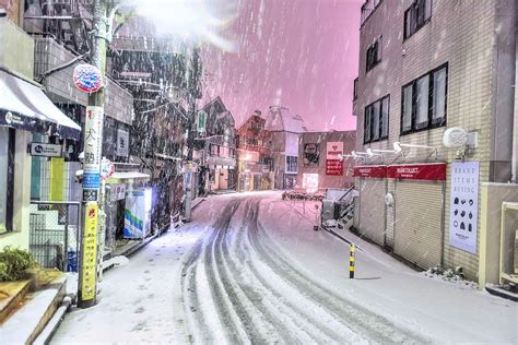 Tokyo Snow 2016/ Snow on the streets of Harajuku and Omotesando, Tokyo ...