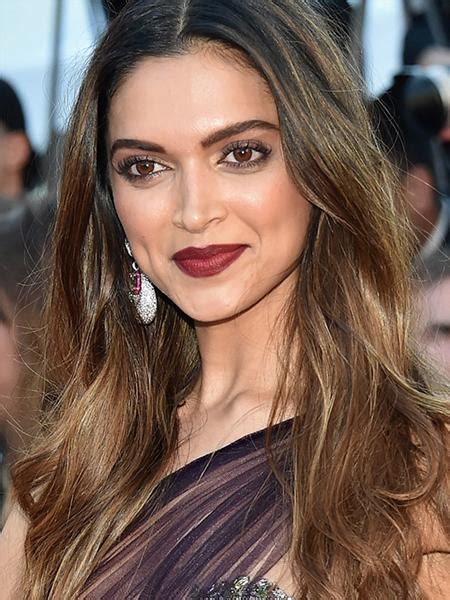 Deepika Padukone Hair Highlights In Cocktail