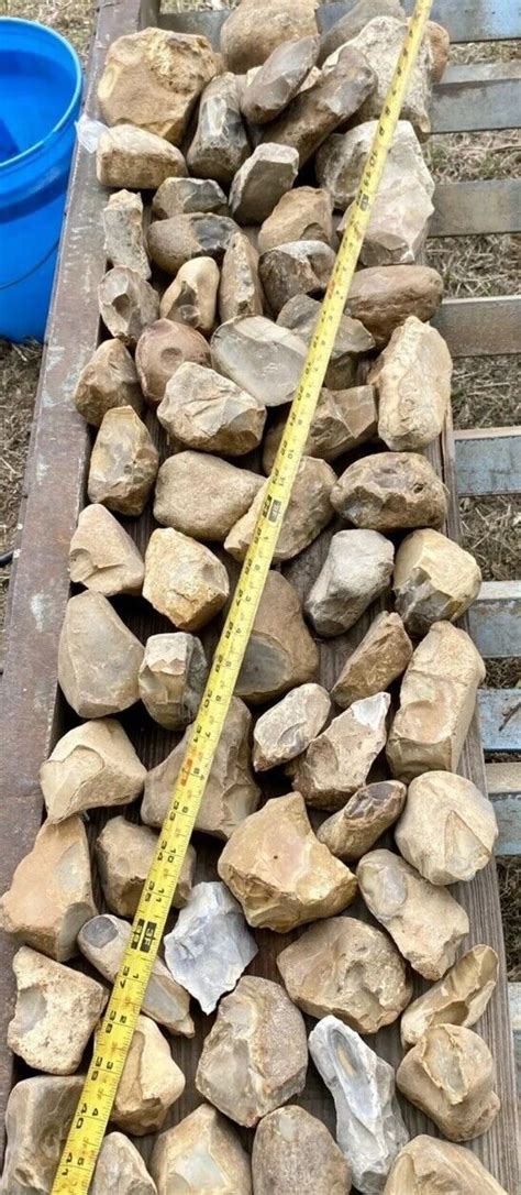 6 POUNDS Nice Variety Of Central Texas Chert Flint Rough Rocks Knapping