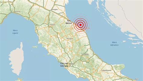 Terremoto Forte Scossa Nel Centro Italia Il Pendolo